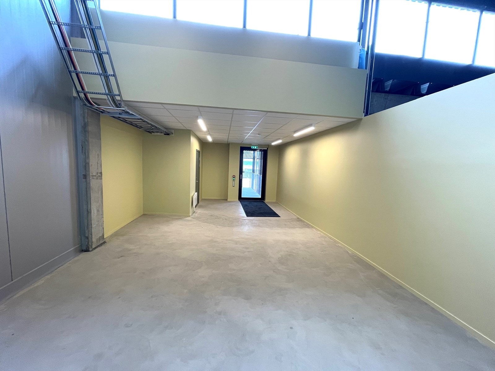 Inngangsparti. Galleribilde