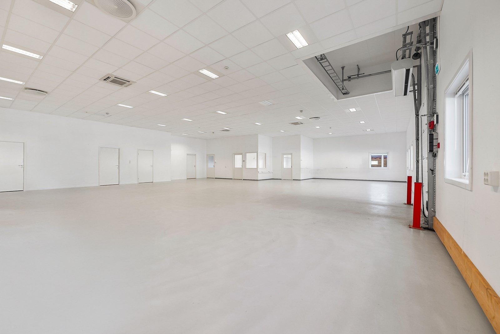 015_Stort og luftig produksjonshall.jpg Galleribilde