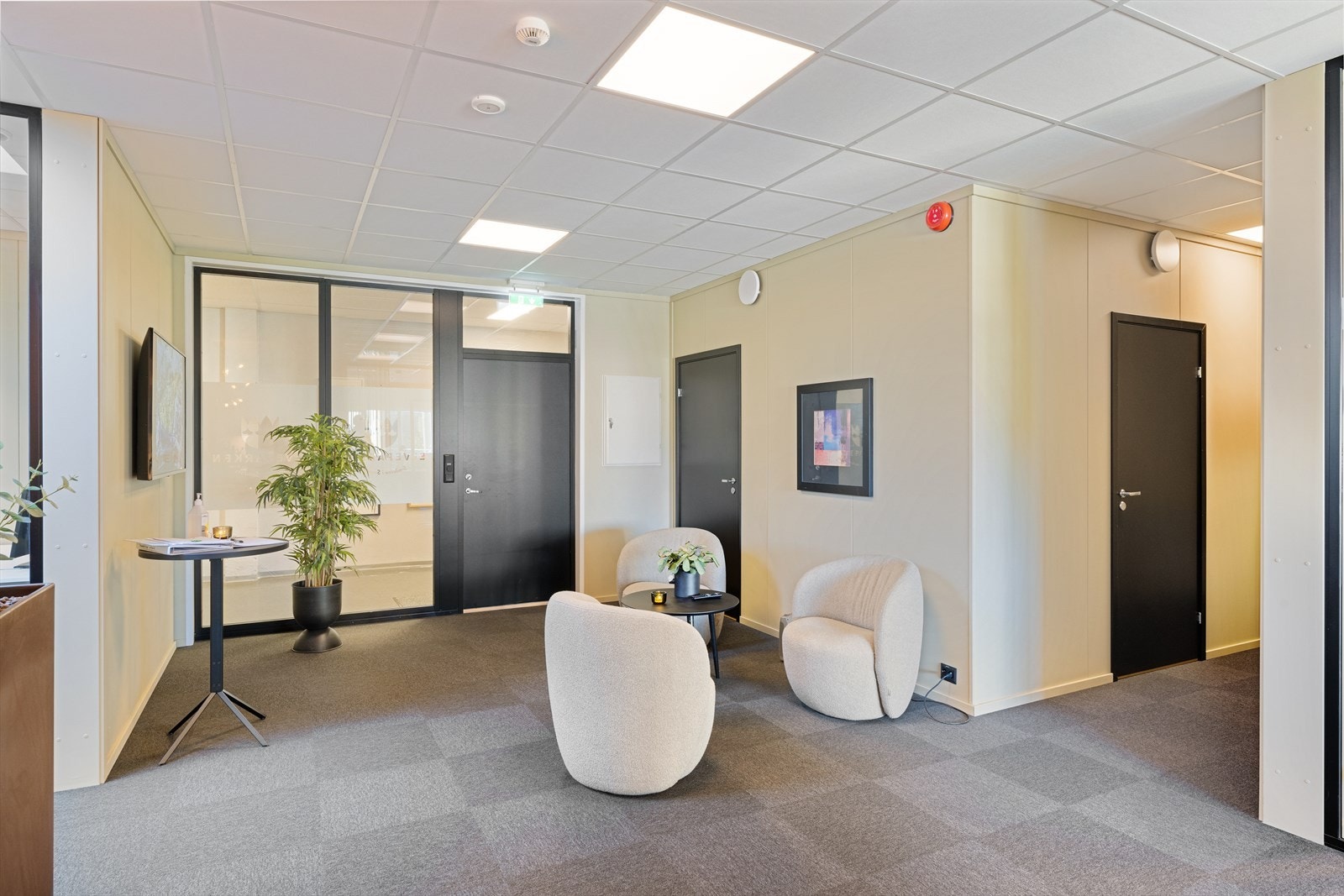 Utsnitt fra eiendommen - Eksempel på materialvalg og fargevalg Galleribilde