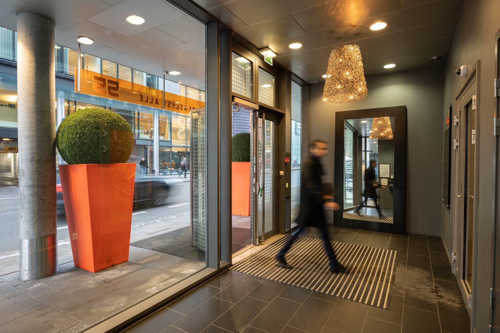 Inngangsparti Galleribilde