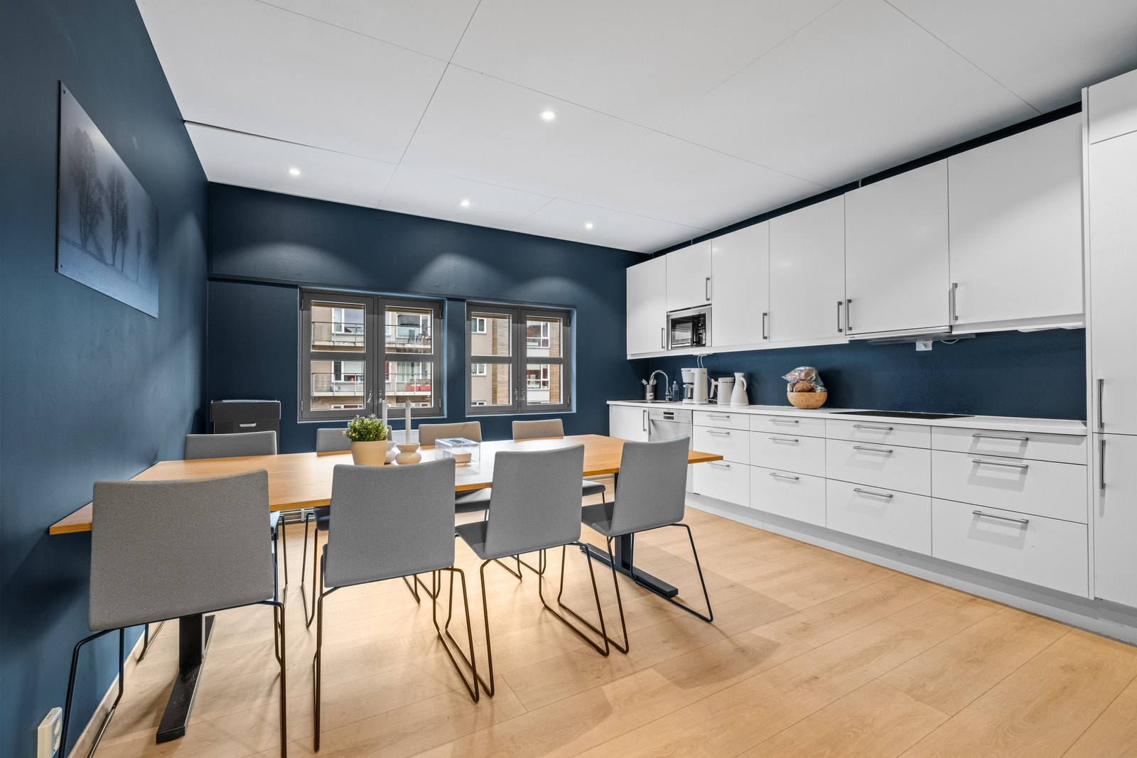 Tredje etasje: Kjøkken og spiserom. Galleribilde