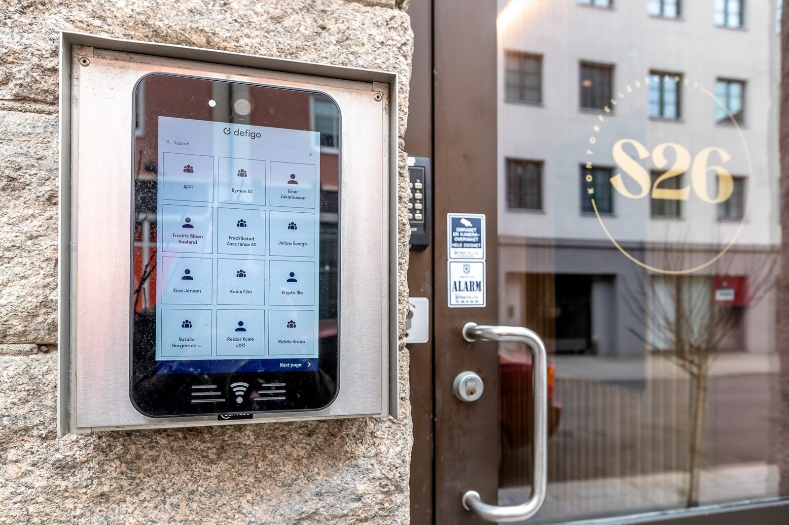 Inngangsparti med digitalt låssystem Galleribilde