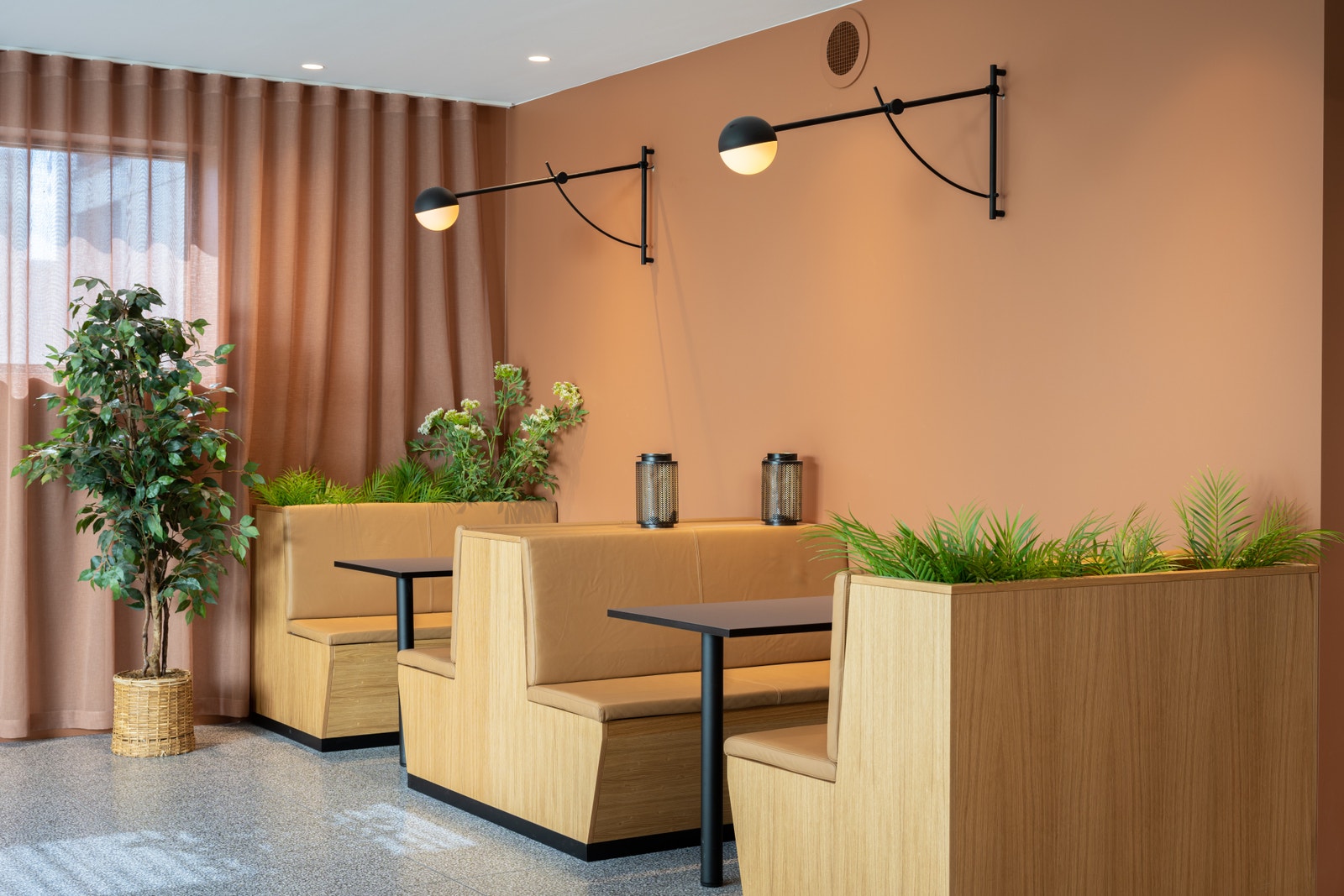 Loungegrupper i fellesareal Galleribilde