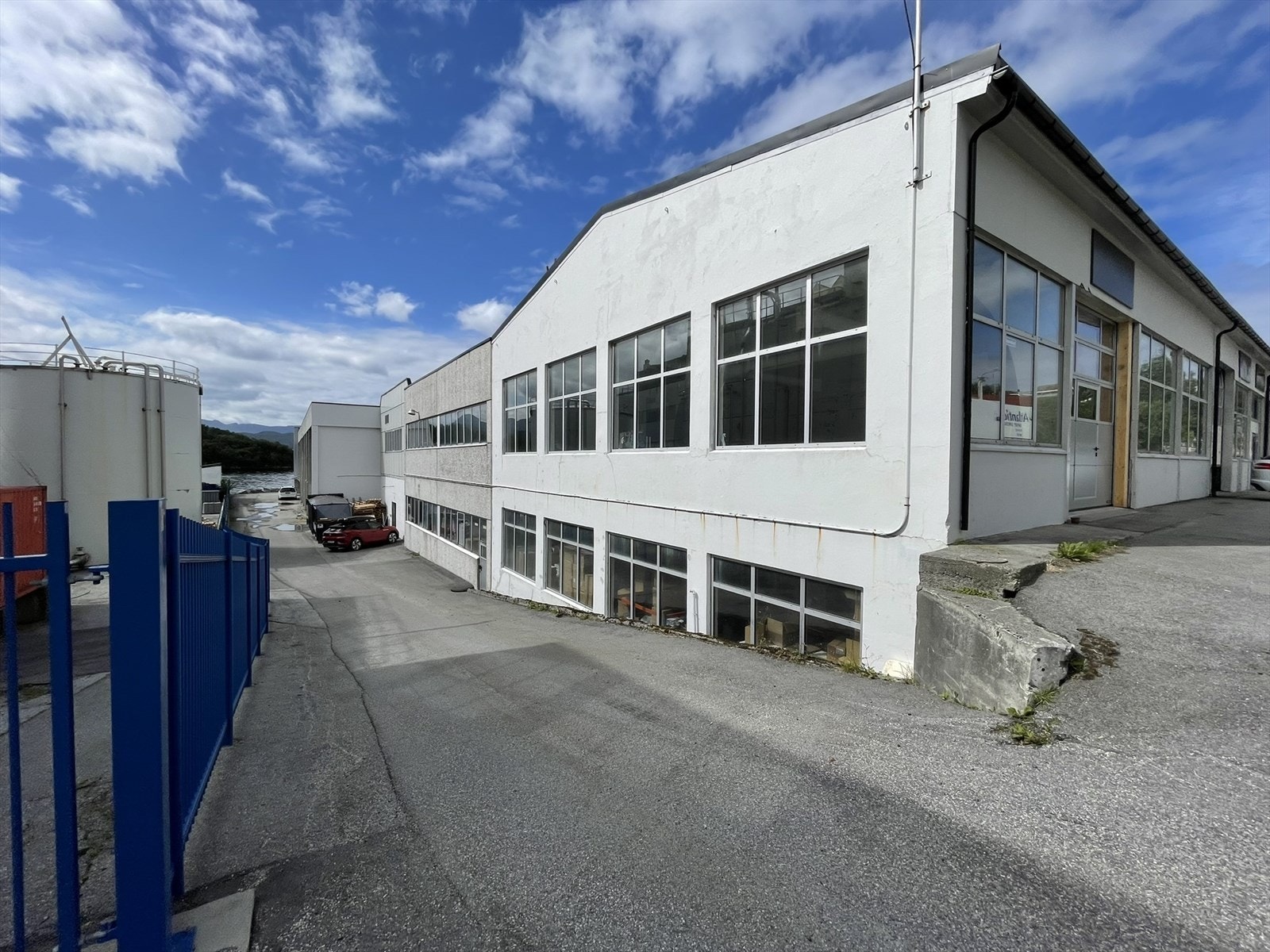 IMG_8024.JPEG Galleribilde