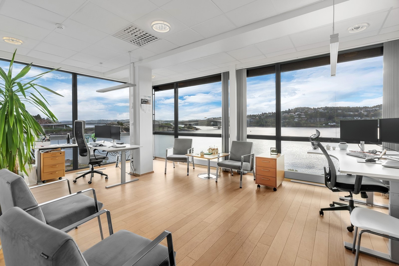 Hjørnekontor/ møterom Galleribilde