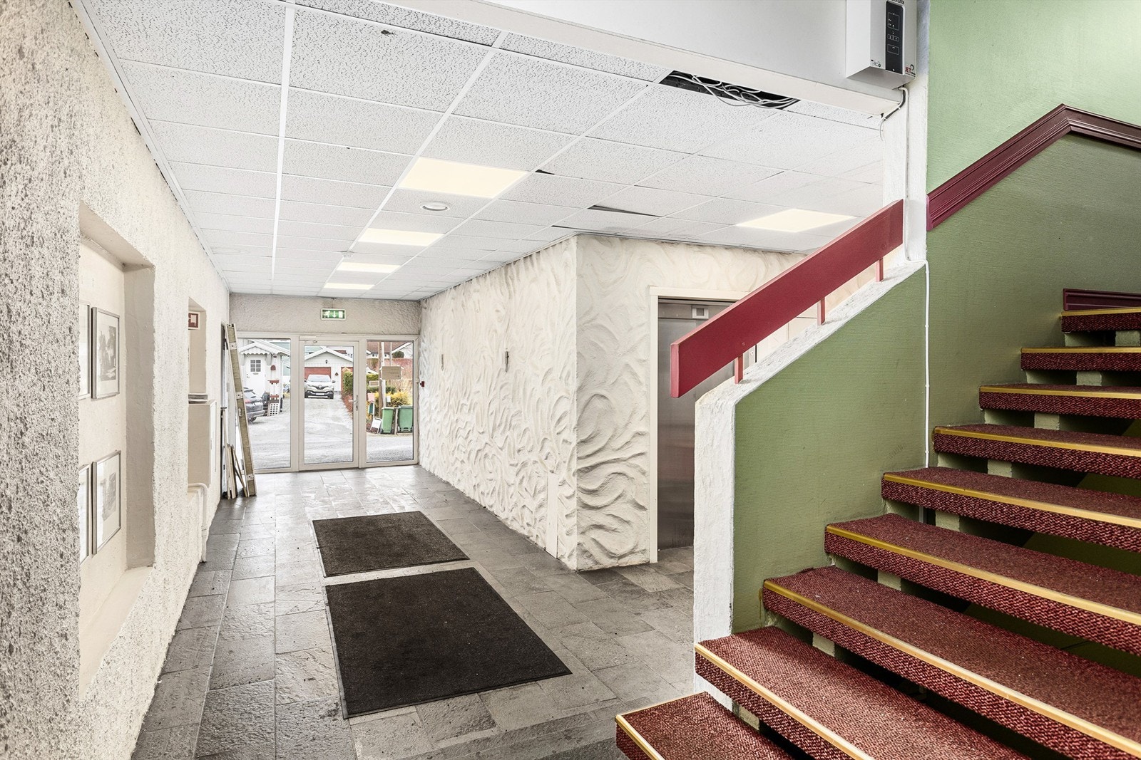 Felles hovedinngang i 1. etasje. Galleribilde