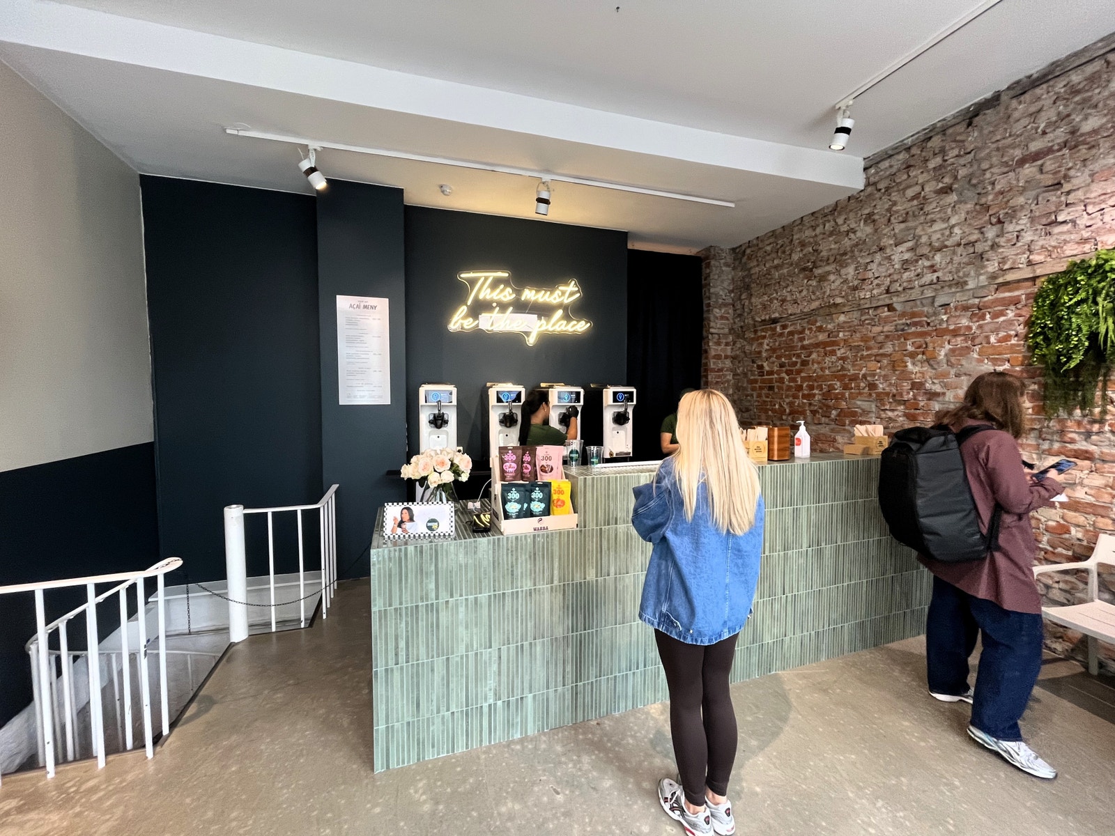 Høy standard, mye fottrafikk og store vinuder! Galleribilde