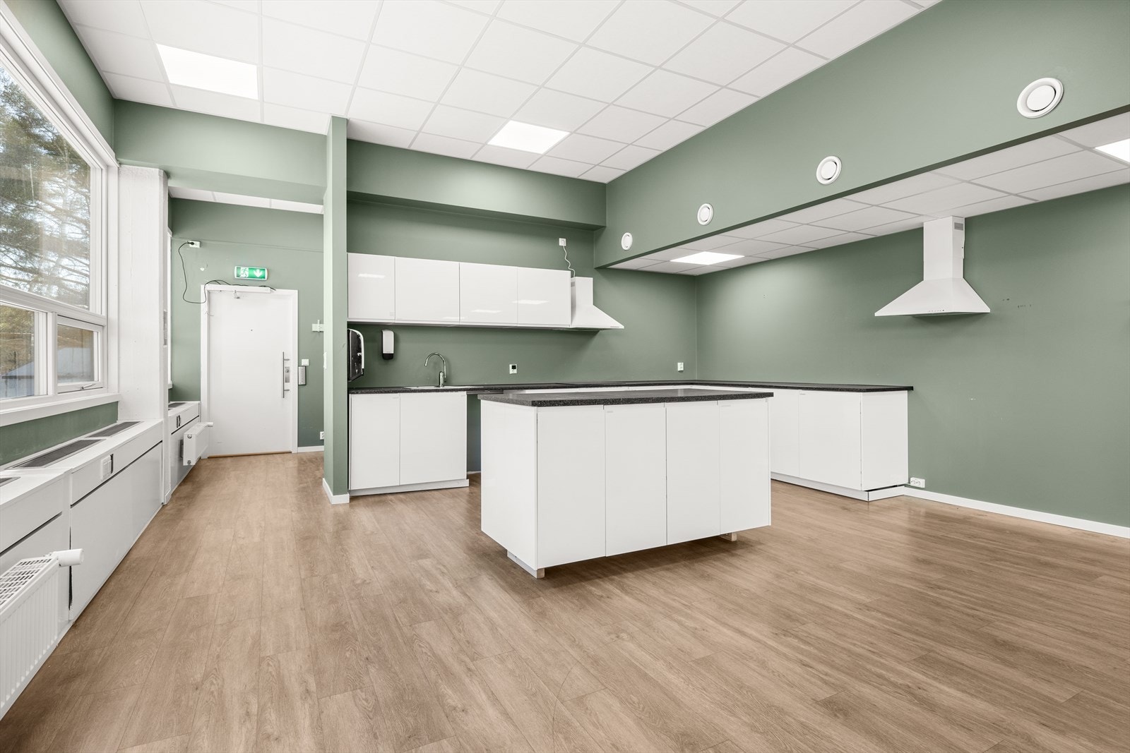 Ledig lokale på 208 kvm Galleribilde