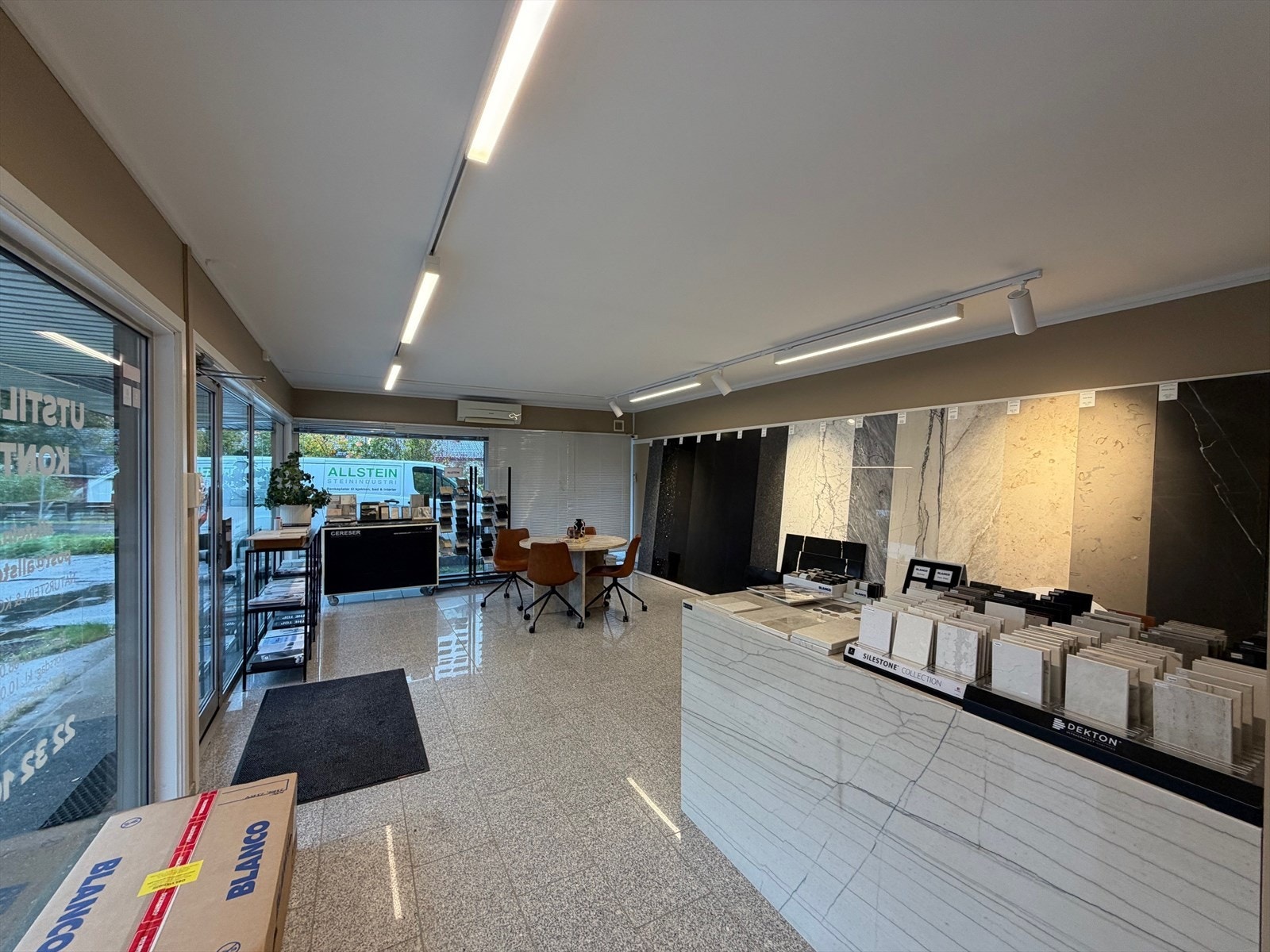 Utstilling.jpg Galleribilde