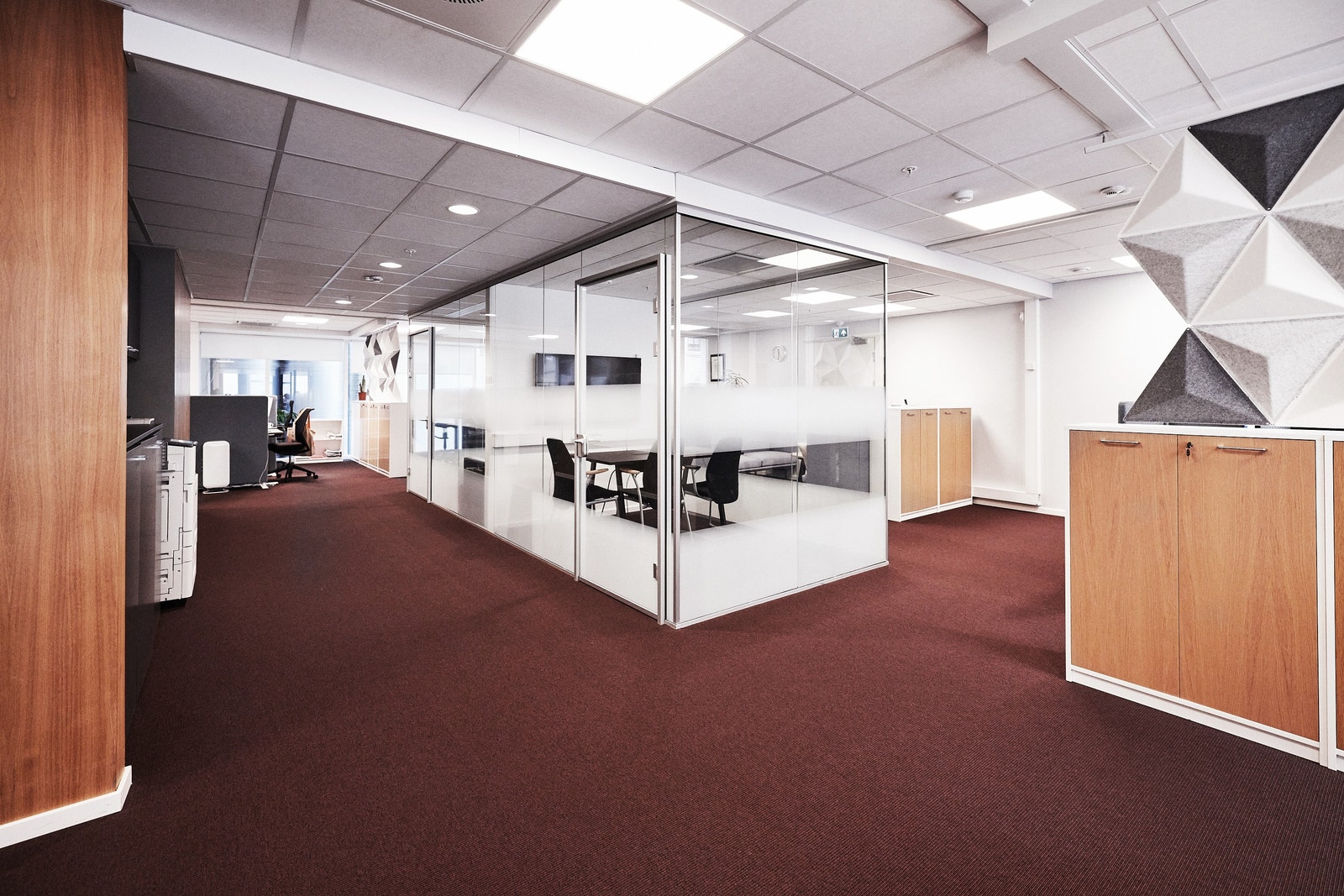 Åpen arbeidssone og små møterom Galleribilde
