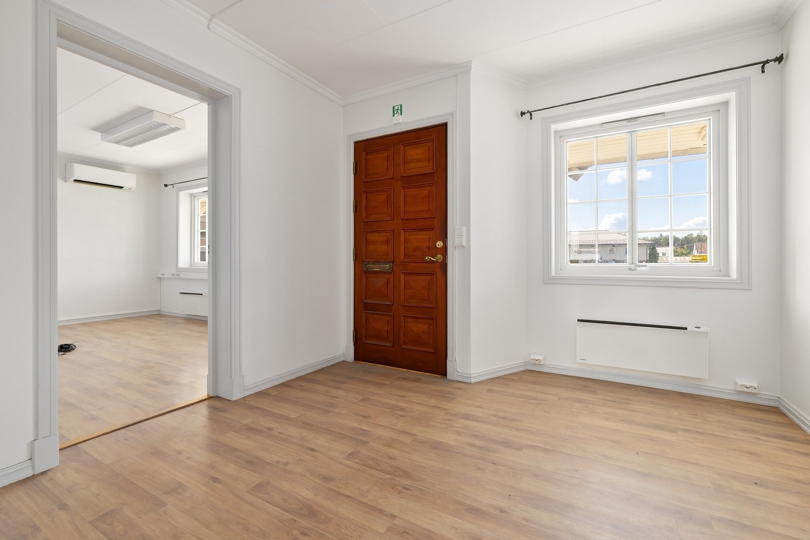 Entreen passer perfekt som resepsjon. Galleribilde