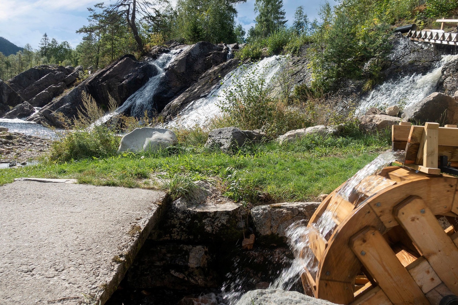 I hjertet av Telemark, omkranset av idylliske omgivelser og vakker natur, har du nå mulighet til å realisere en drøm. Galleribilde