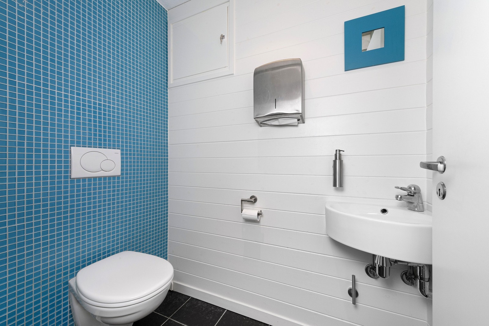 Det er to wc-rom og to dusjrom. Galleribilde