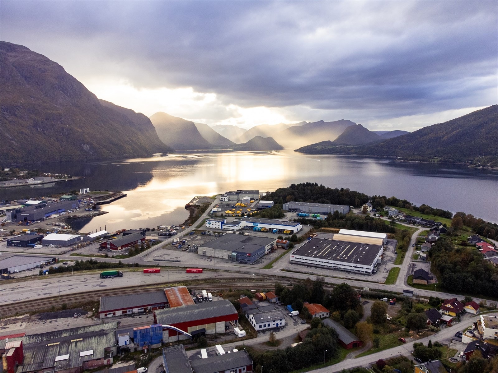 Beliggende i område for logistikk, med PostNord, Wonderland og Invisible Connections som nærmeste nabo Galleribilde