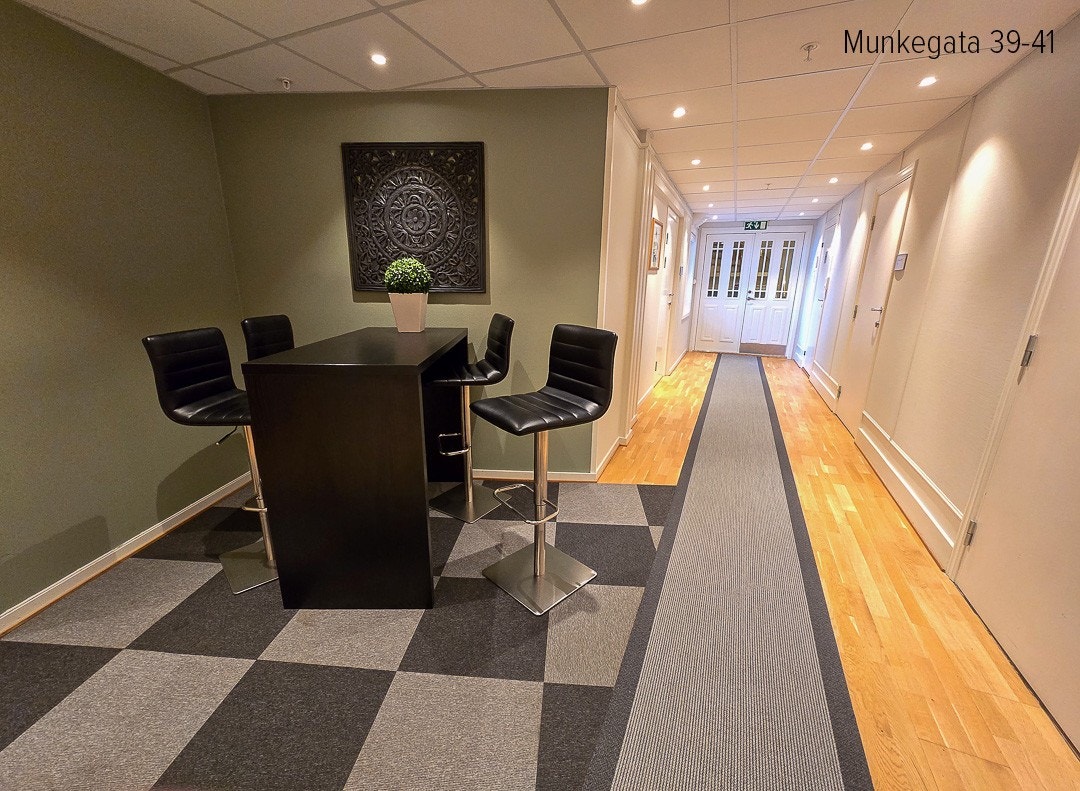 Kaffekrok i fellesareal. Galleribilde