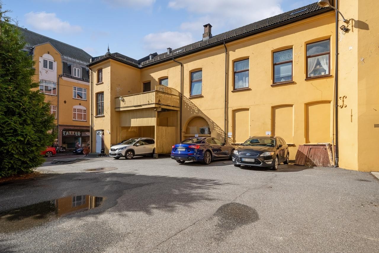 Kort vel til private og offentlige parkeringsplasser. Galleribilde