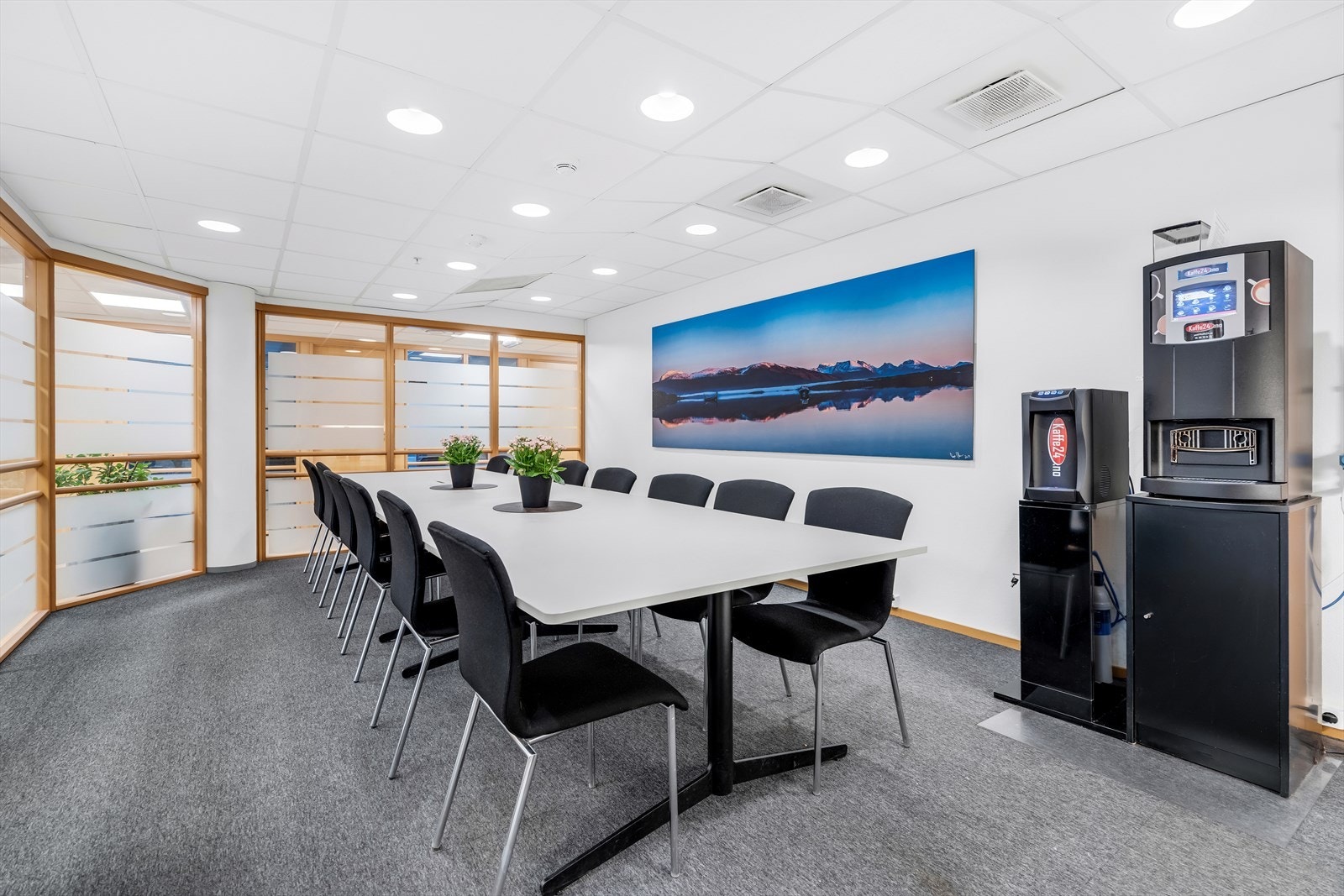 Møte/spise-rom Galleribilde