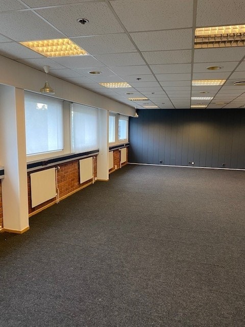 Lokalet på ca 70 kvm - ett stort rom Galleribilde