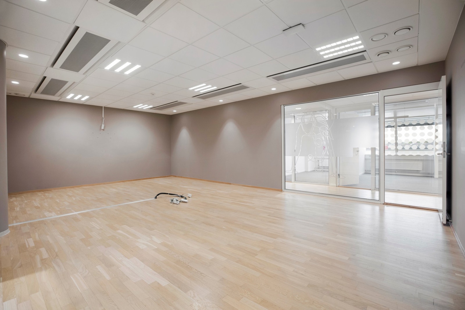 Stort møterom i midten av lokalet Galleribilde