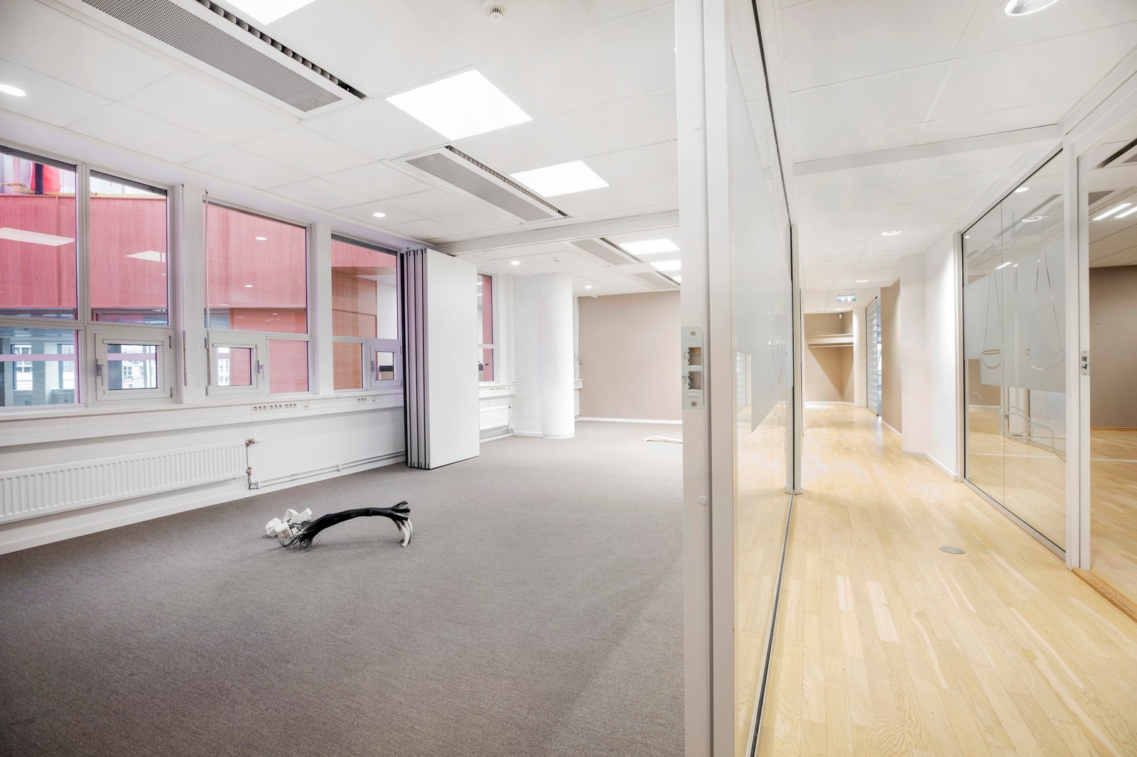 Møterom som kan deles i to med foldevegg Galleribilde