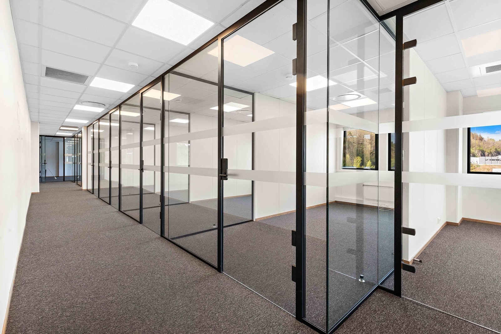 Ny kontordel. Totalt 16 cellekontorer fordelt på 1 og 2.etg. Galleribilde