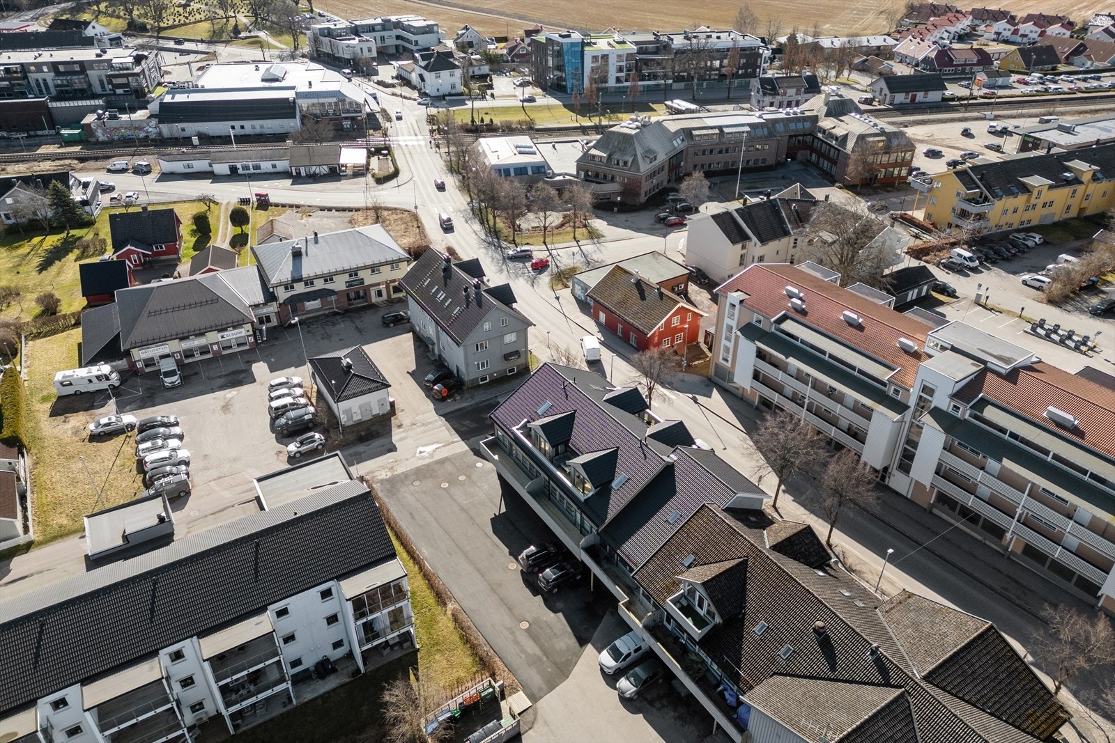 008.jpg Galleribilde