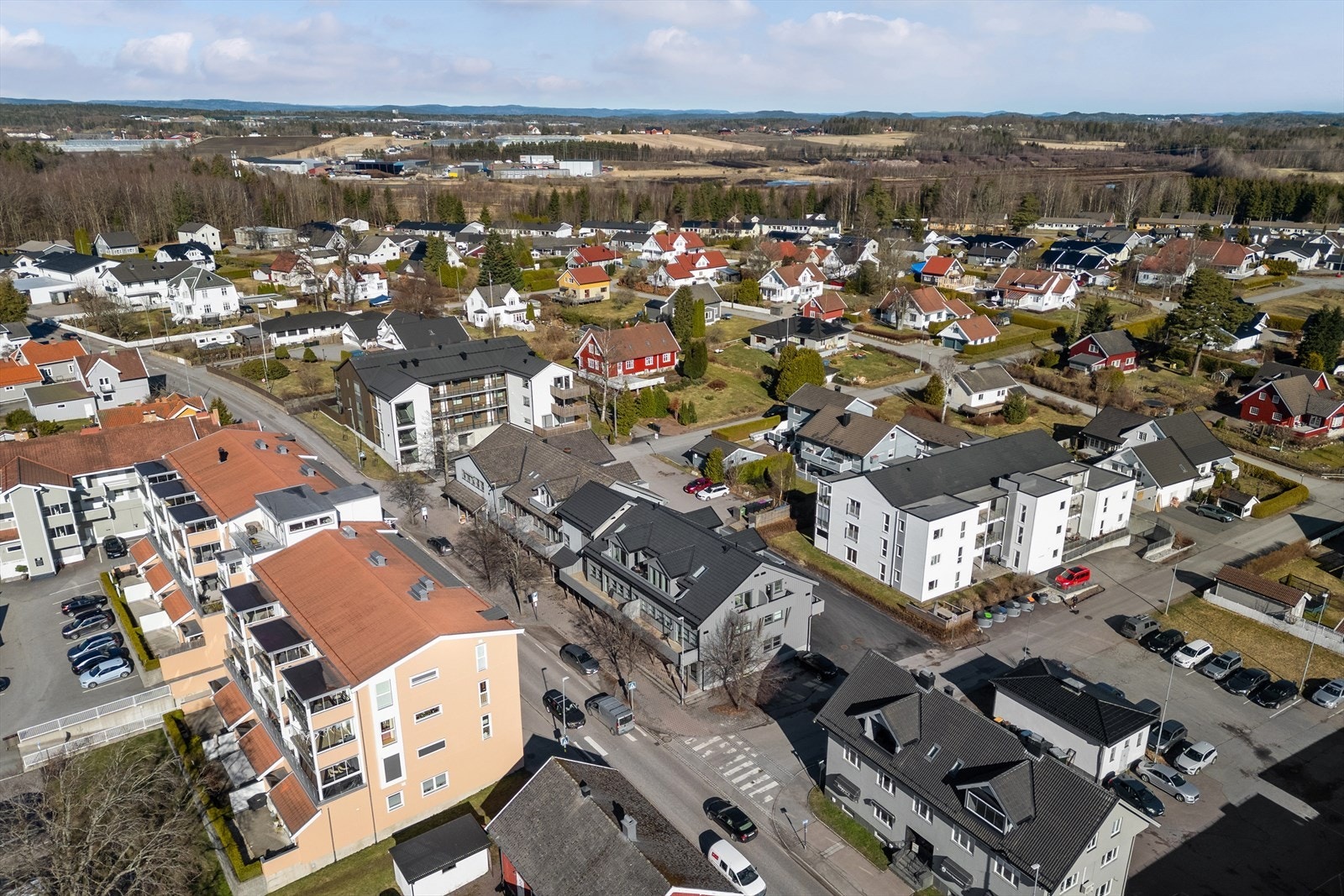 001.jpg Galleribilde