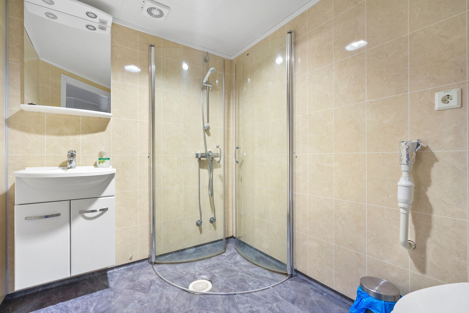 Bad leilighet Galleribilde