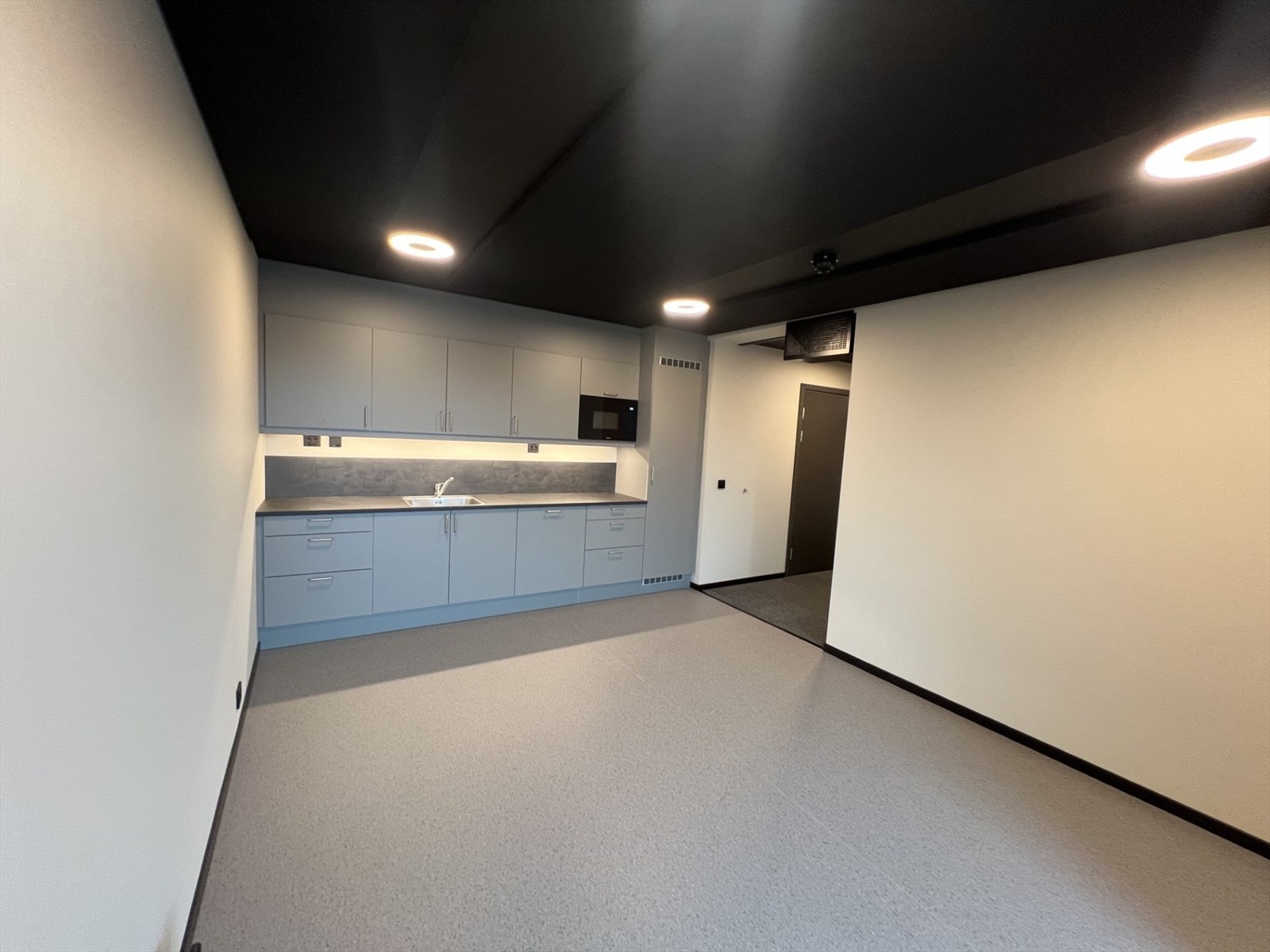 Kjøkken og spiserom i 1. etg Galleribilde