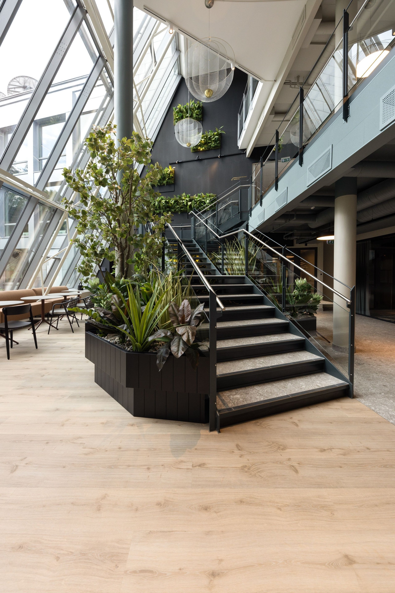 Interntrapp Galleribilde