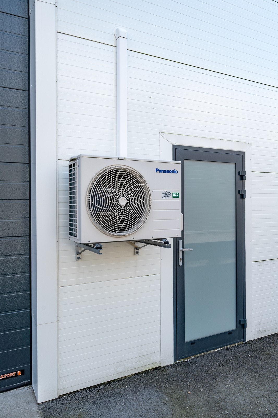 Separat inngangsdør Galleribilde