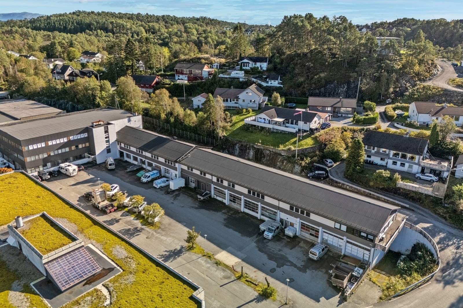 Ledige lagerseksjoner i 2. etasje - Fløy A - Disse blir levert med ny kjøreport og nye innvendige overflater Galleribilde