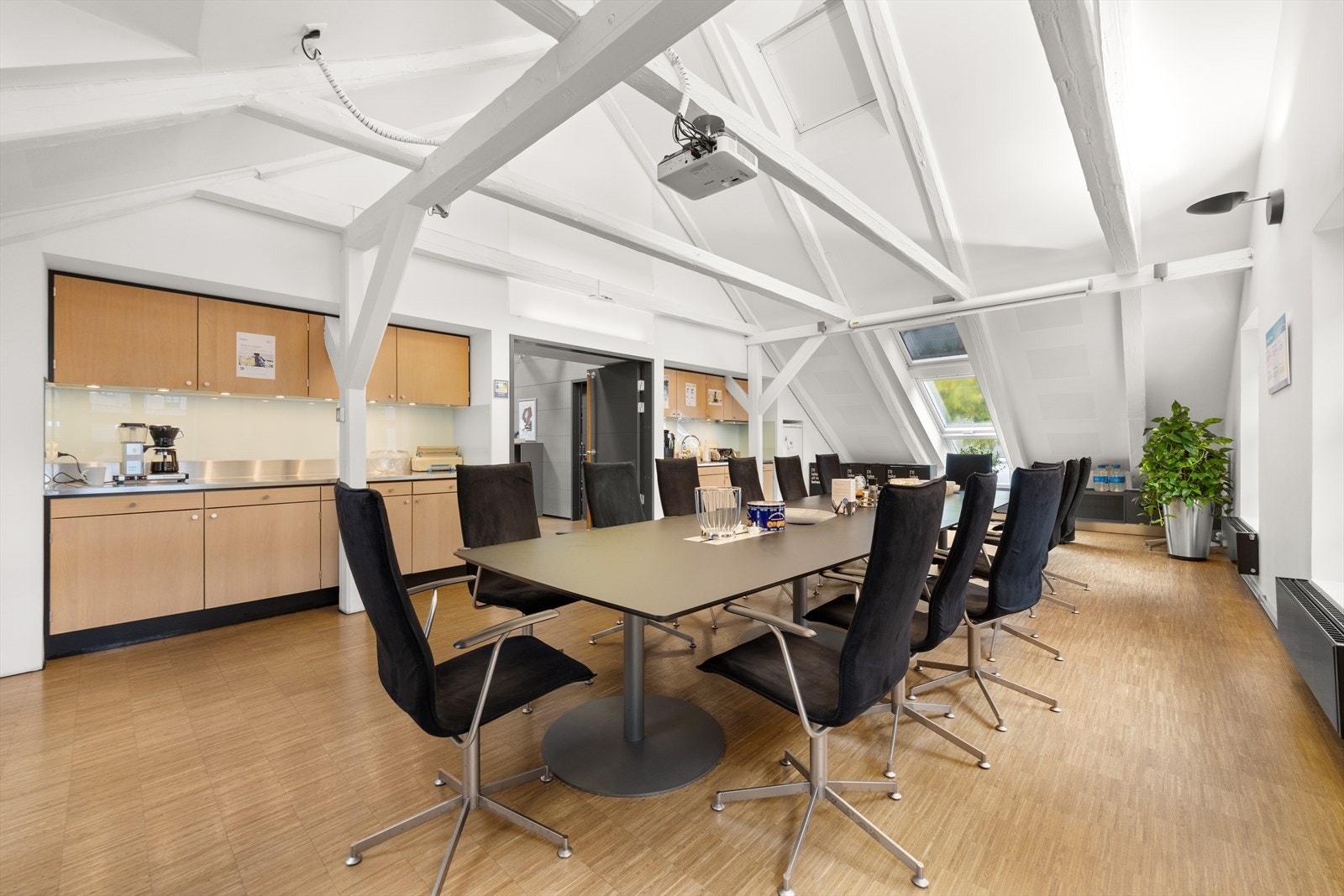 Gjerdrums vei 10G - Møterom/spiserom. Galleribilde