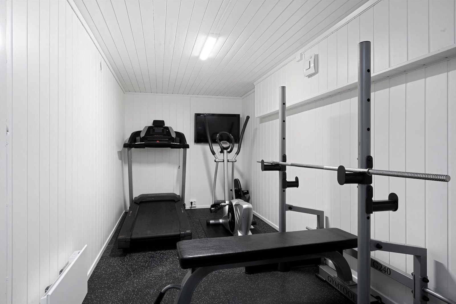 I kjelleren er det rom for oppbevaring og trimrom. Galleribilde