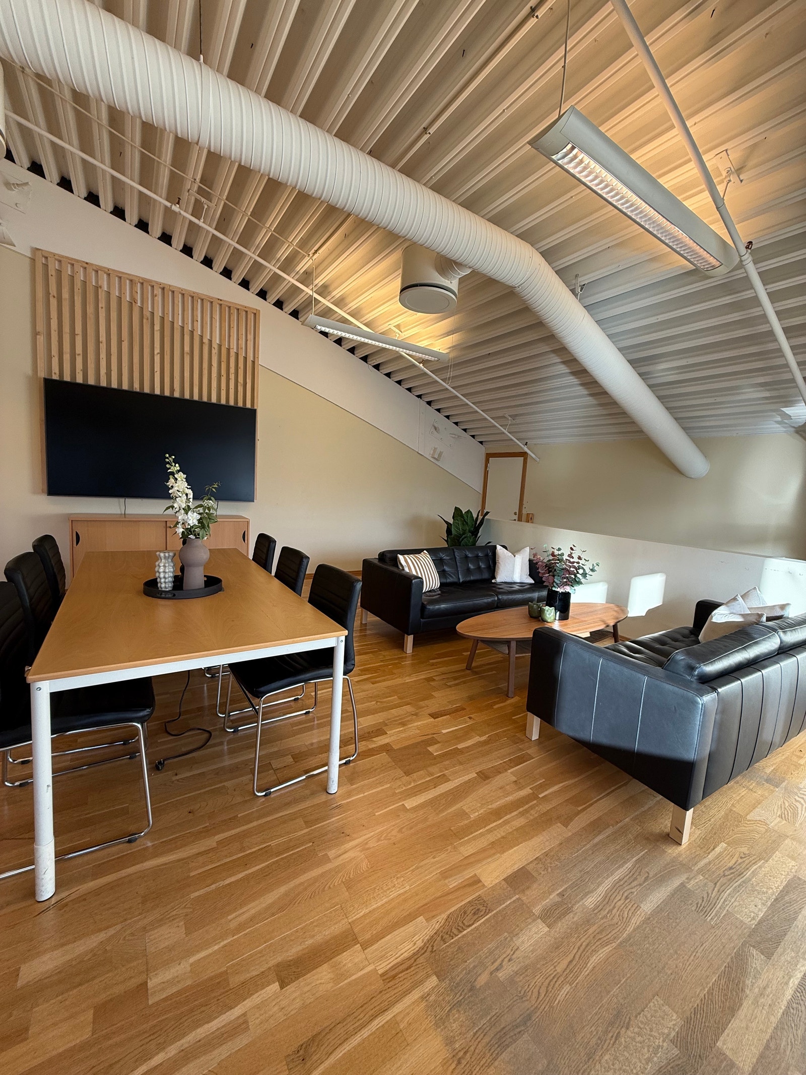 Fellesareal i tilknytting til kontoret Galleribilde