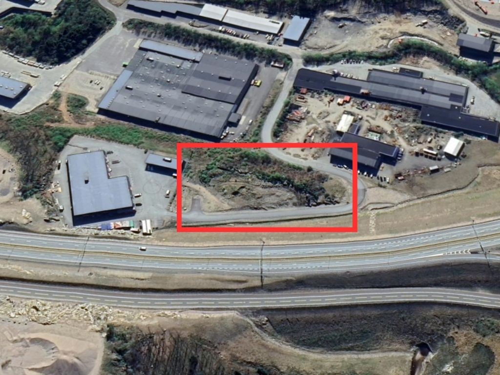 Tomt ca. 5000 kvm. Av tomten utgjør ca. 3750 kvm areal regulert til industriformål Galleribilde