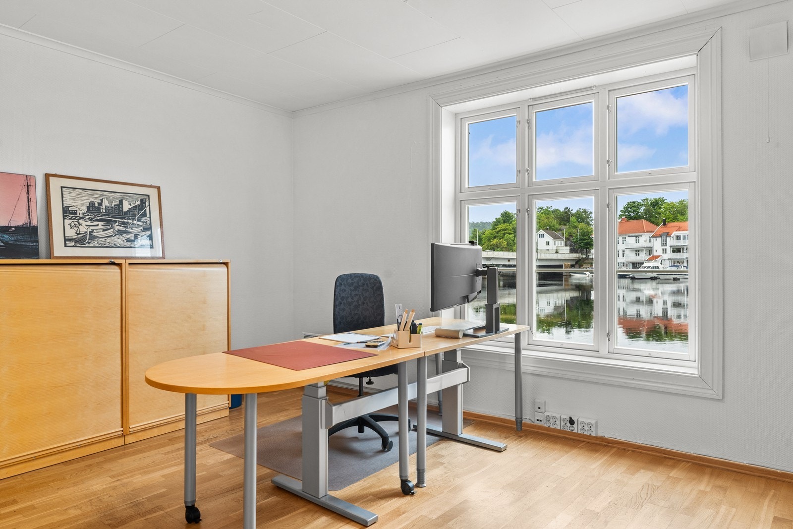 Eksklusiv utsikt fra kontoret. Galleribilde