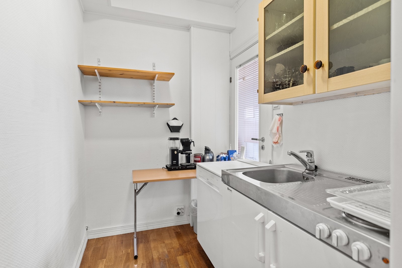 Enkelt kjøkken Galleribilde