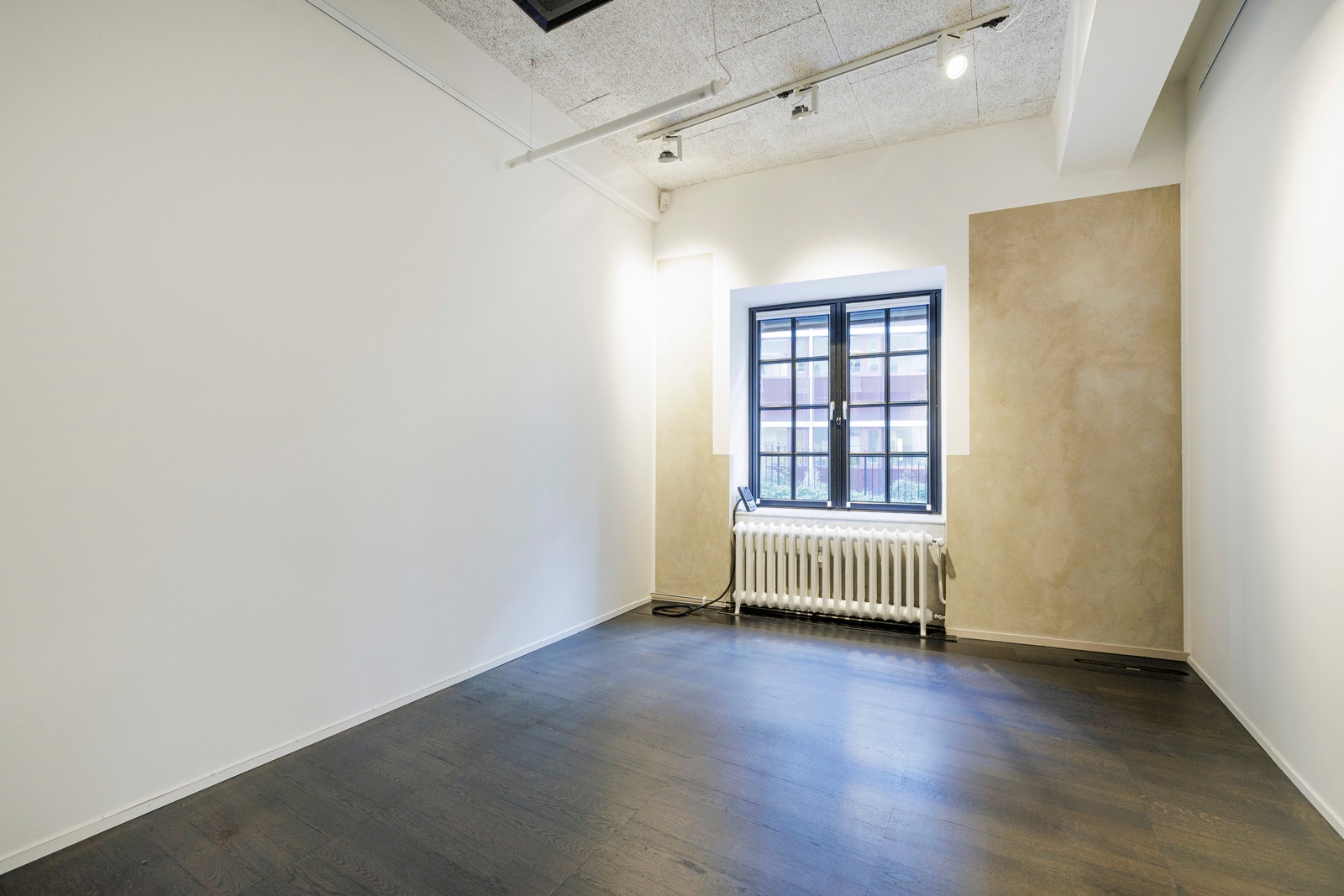 Hyggelig kontor med plass til en eller flere Galleribilde