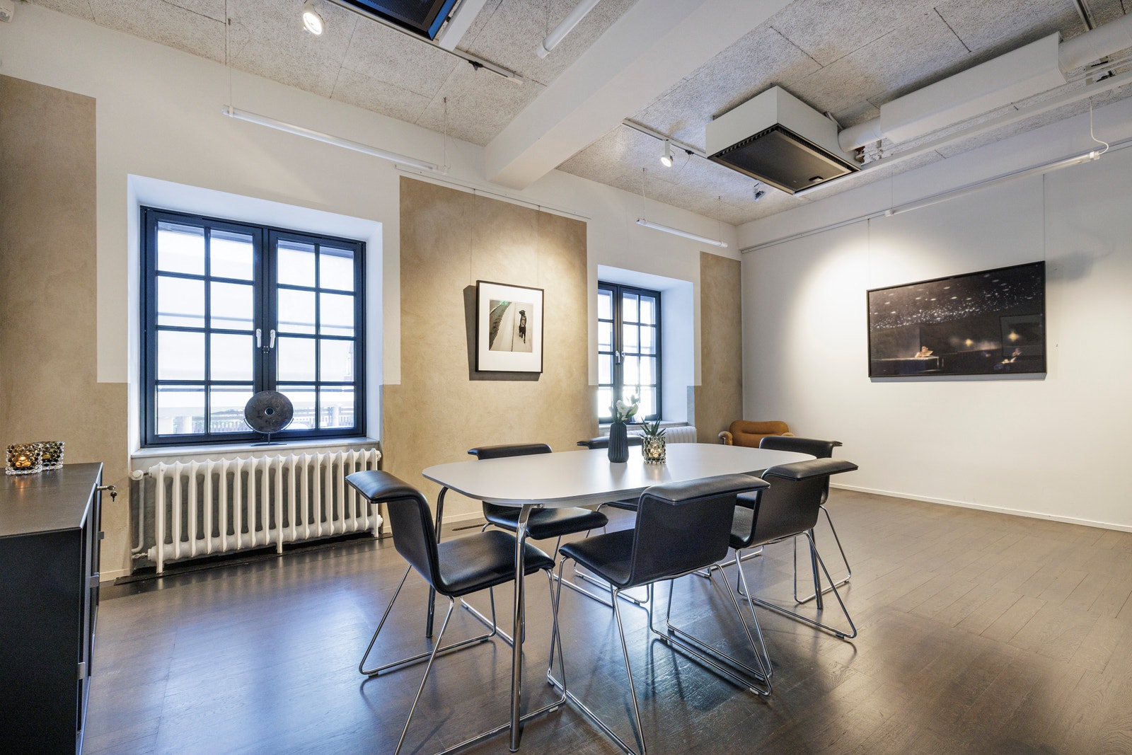 Felles samlingsareal eller arbeidsplass for flere Galleribilde