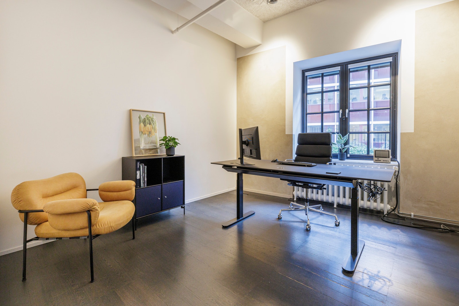 Hyggelig kontor med plass til en eller flere Galleribilde