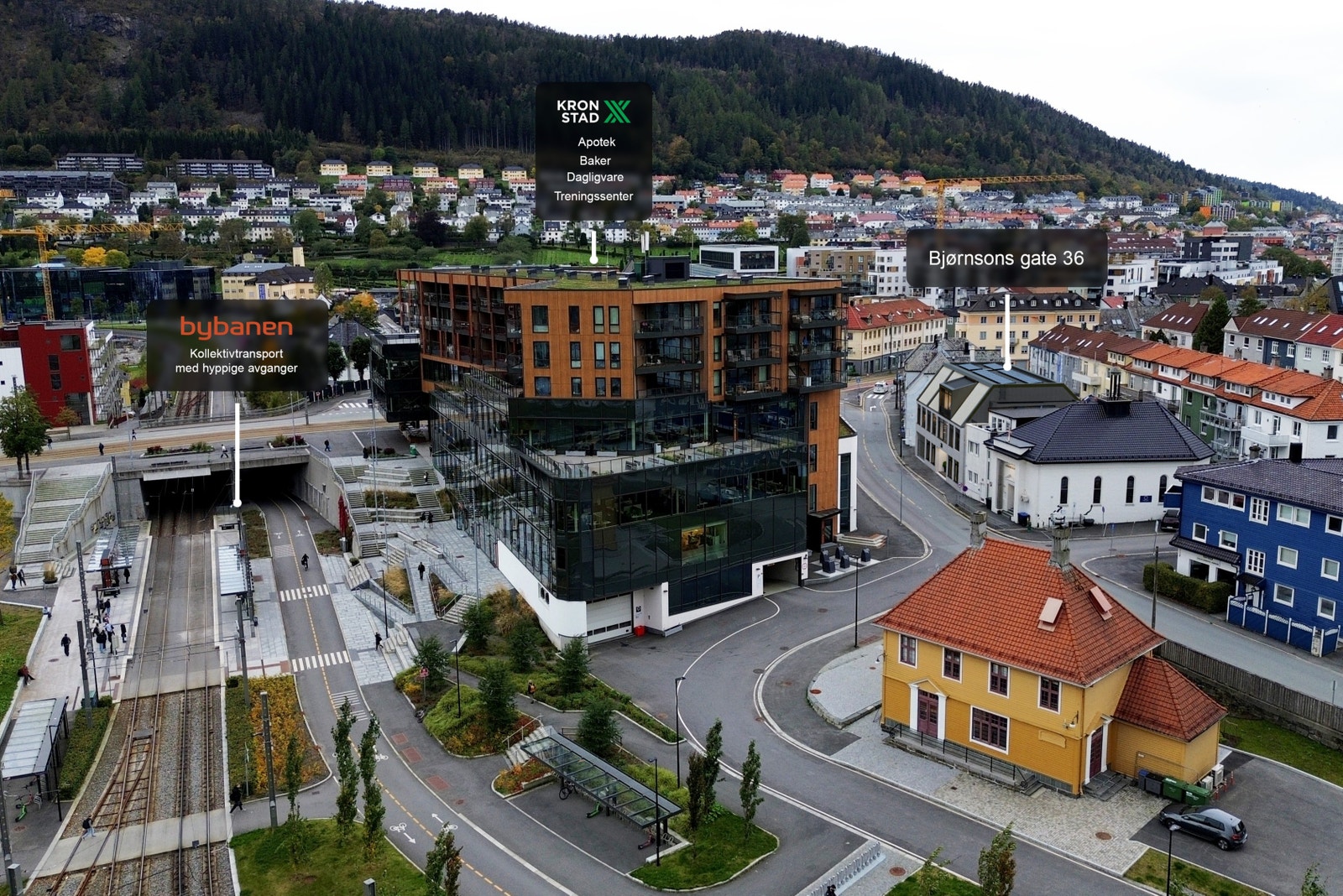 Bjørnsons gate 36 har en sentral beliggenhet på Kronstad. Galleribilde