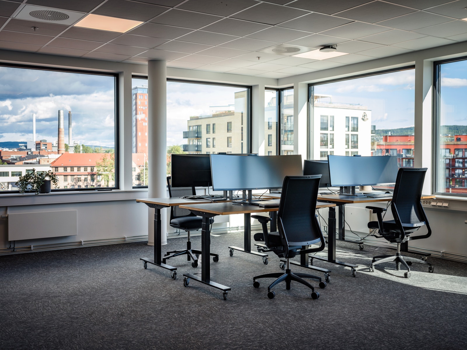 Bilder fra de ledige kontorlokalene i 5. og 6. etasje Galleribilde