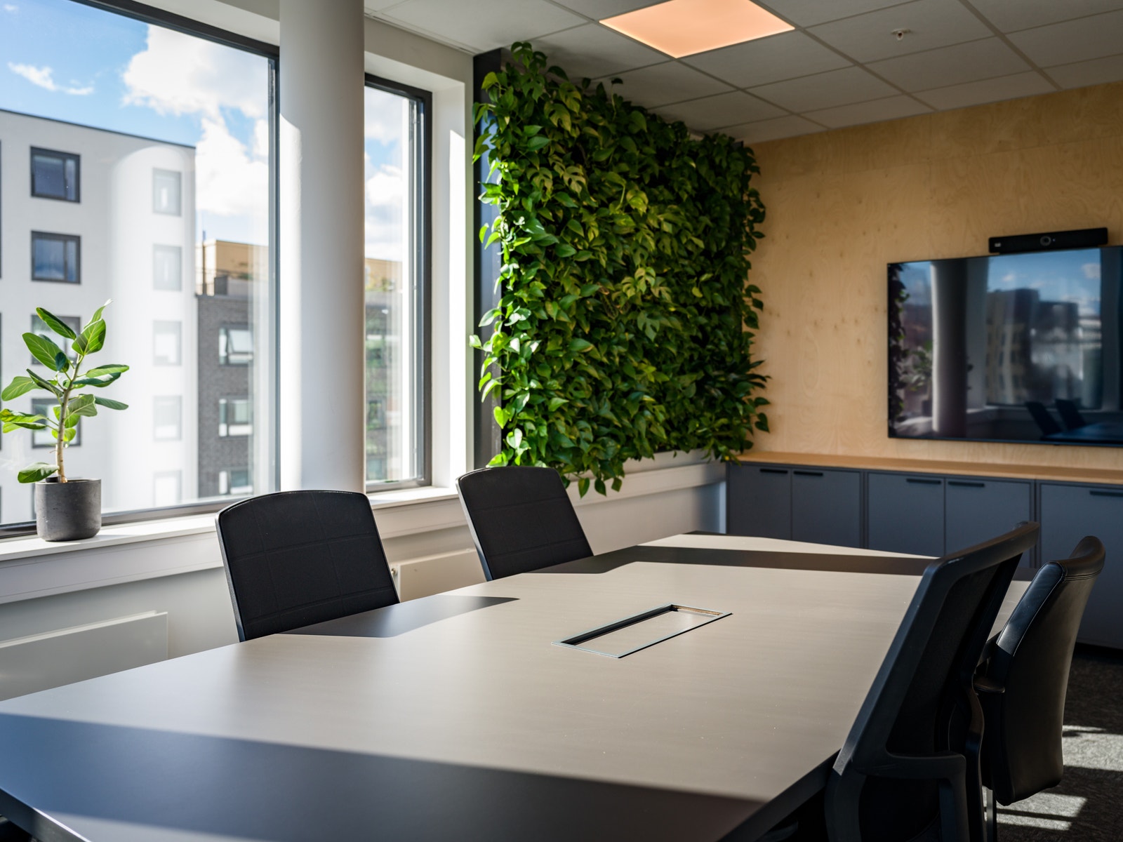 Bilder fra de ledige kontorlokalene i 5. og 6. etasje Galleribilde