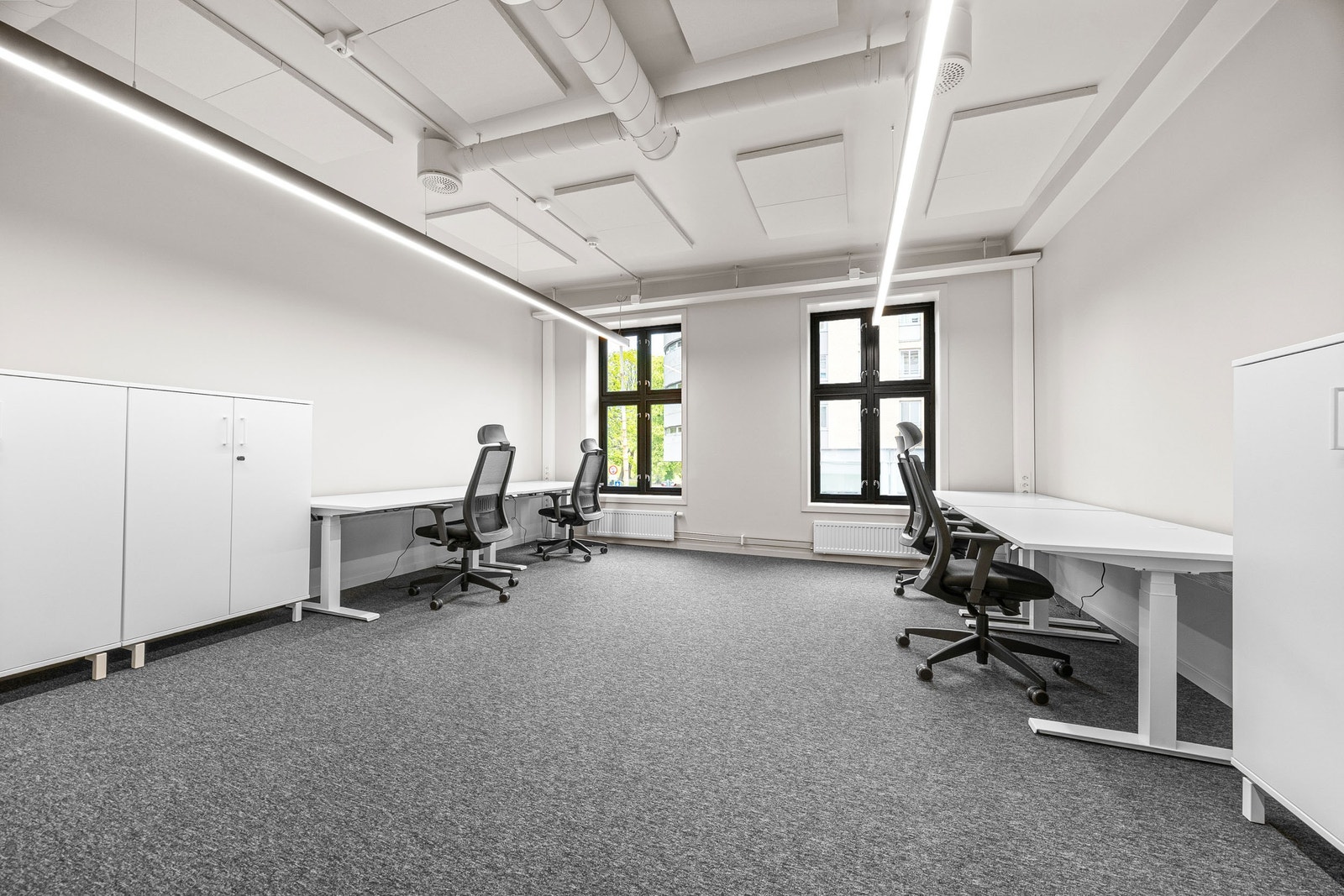 Det ledige kontoret er tilsvarende dette Galleribilde