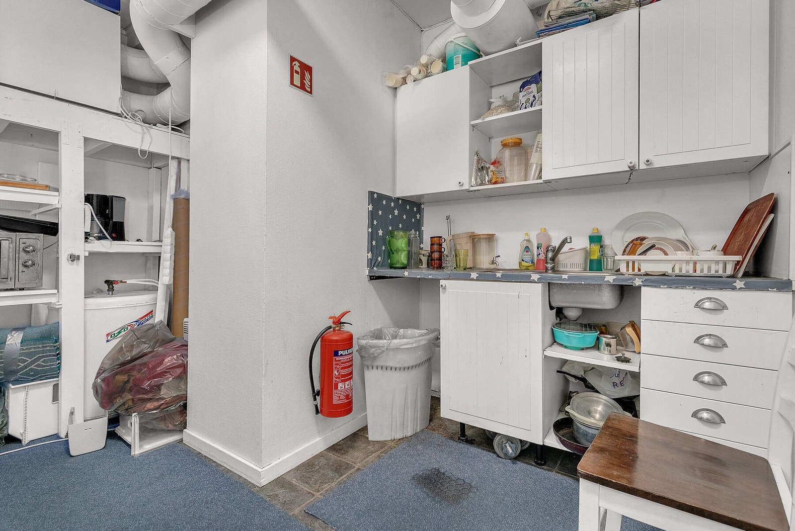 Tregård - 1etg - Næringslokale 1 - Inngang Kjøkken Galleribilde