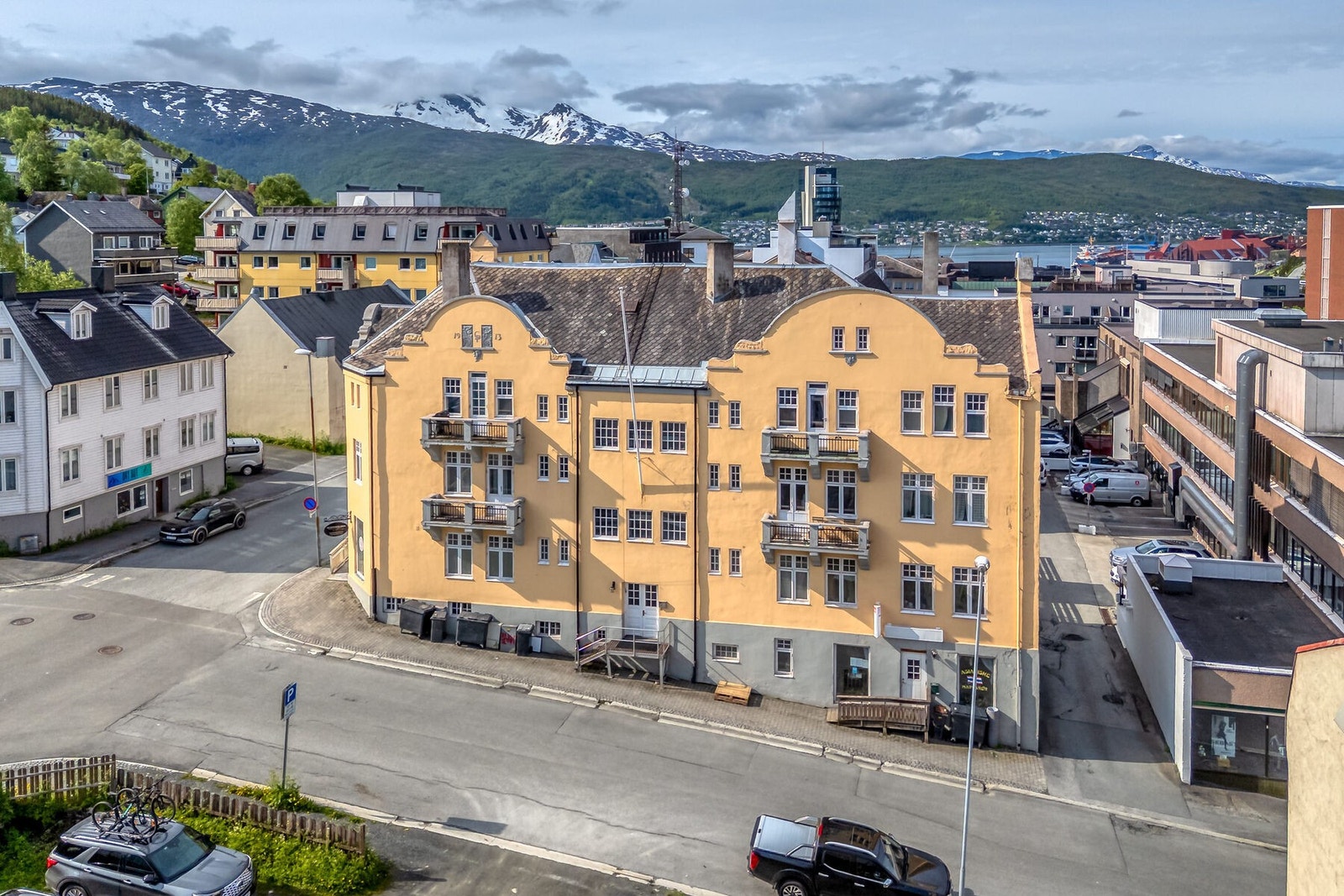 Velkommen til Dronningens gate 59 og Thorsengården! Galleribilde