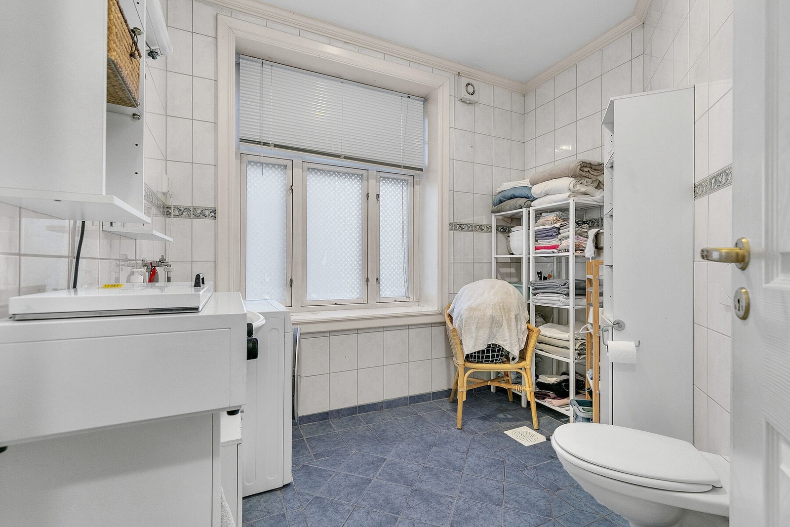 Tregård - 1etg - Næringslokale 2 - Bad 2 Galleribilde