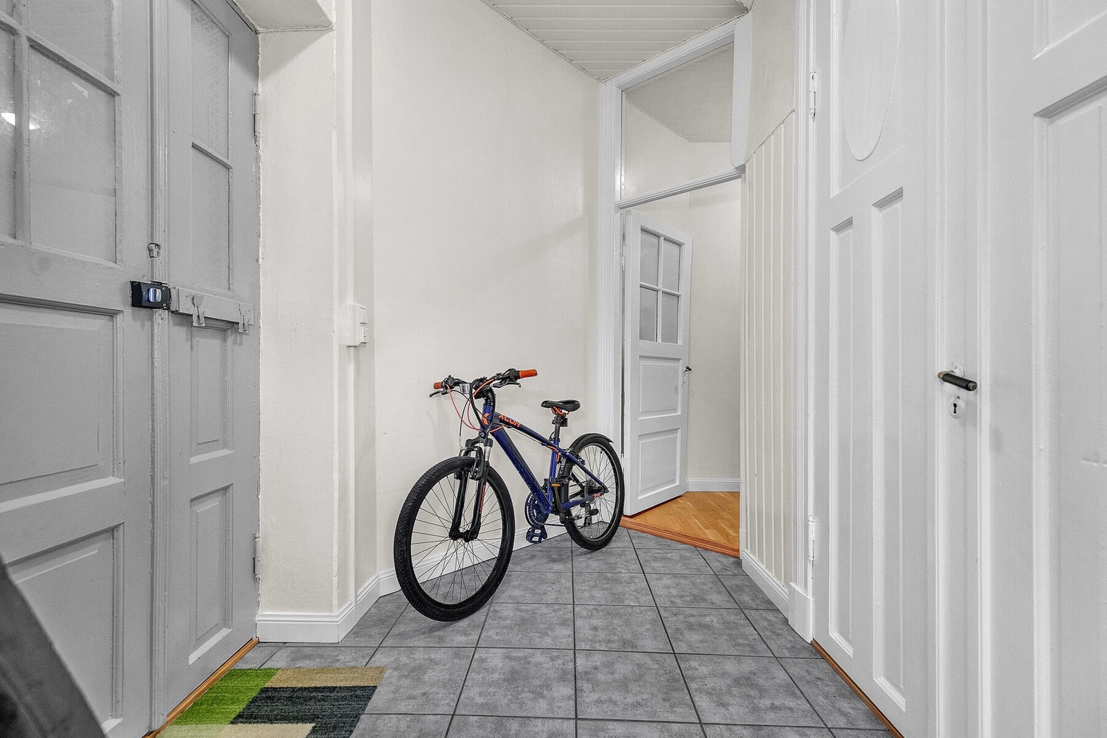 Murgård - 3etg - Leilighet - Vest - Entré 2 Galleribilde