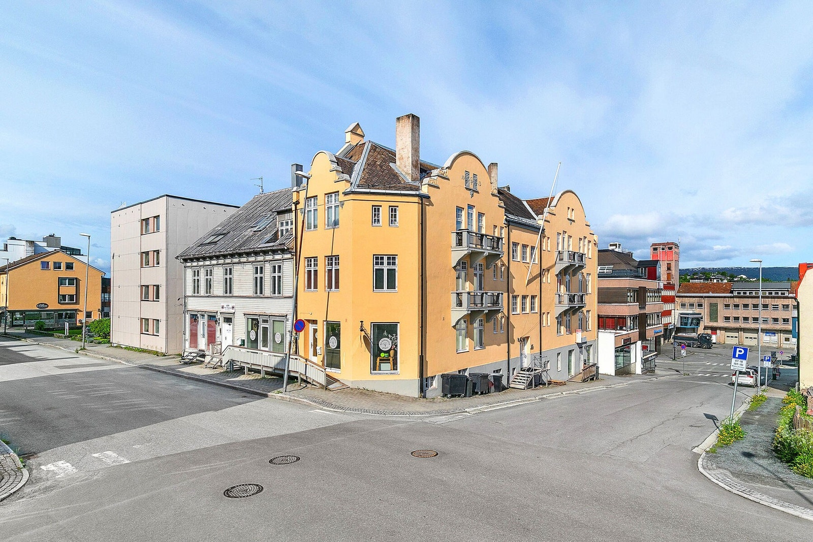 Velkommen til Dronningens gate 59 og Thorsengården! Galleribilde